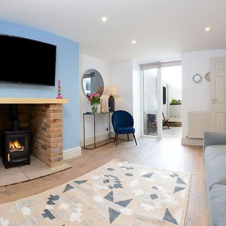 Apartment West With Free Parking Whitby Luaran gambar
